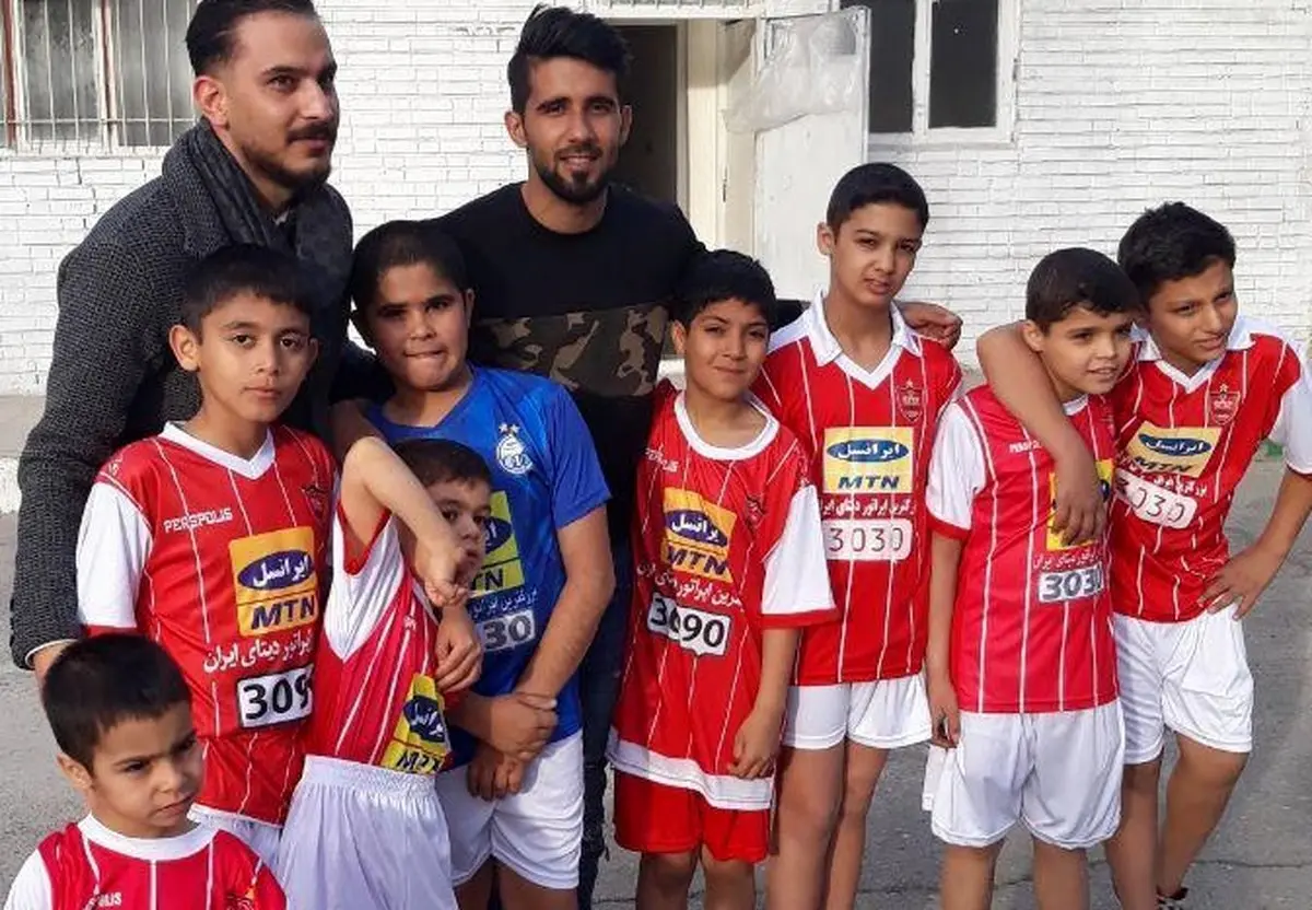 اقدام خیرخواهانه بازیکن عراقی پرسپولیس + عکس