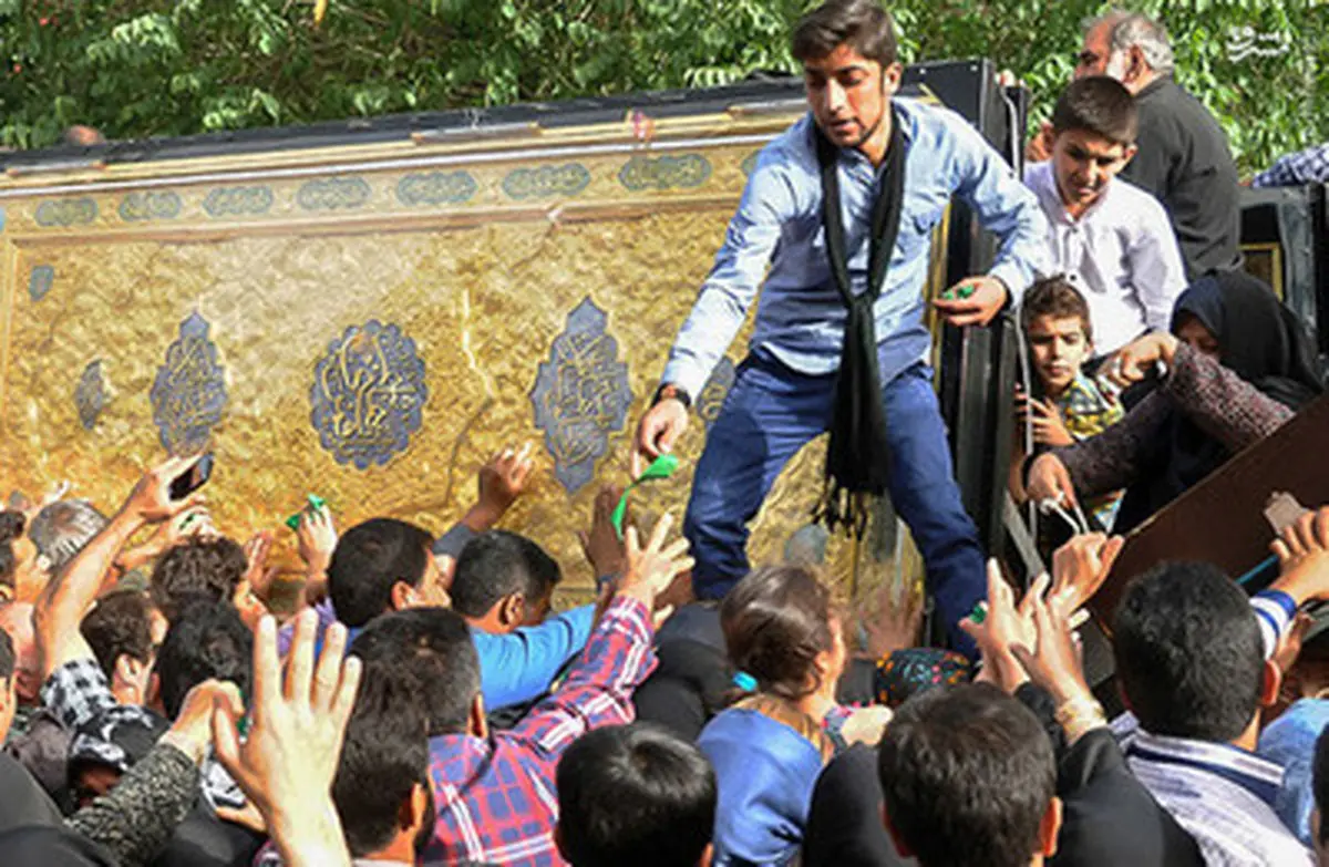 استقبال از درب حرم حضرت‌عباس(ع) در ایلام/تصاویر