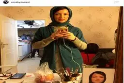 سلفی آینه‌ای روناک یونسی/ عکس