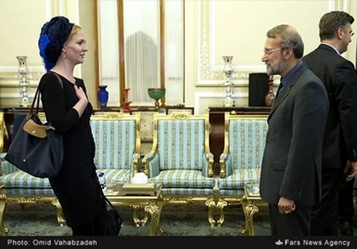 حجاب نماینده پارلمان اروپا در دیدار با لاریجانی/عکس