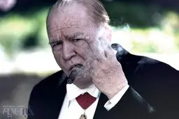 برایان کاکس در نقش چرچیل/ عکس