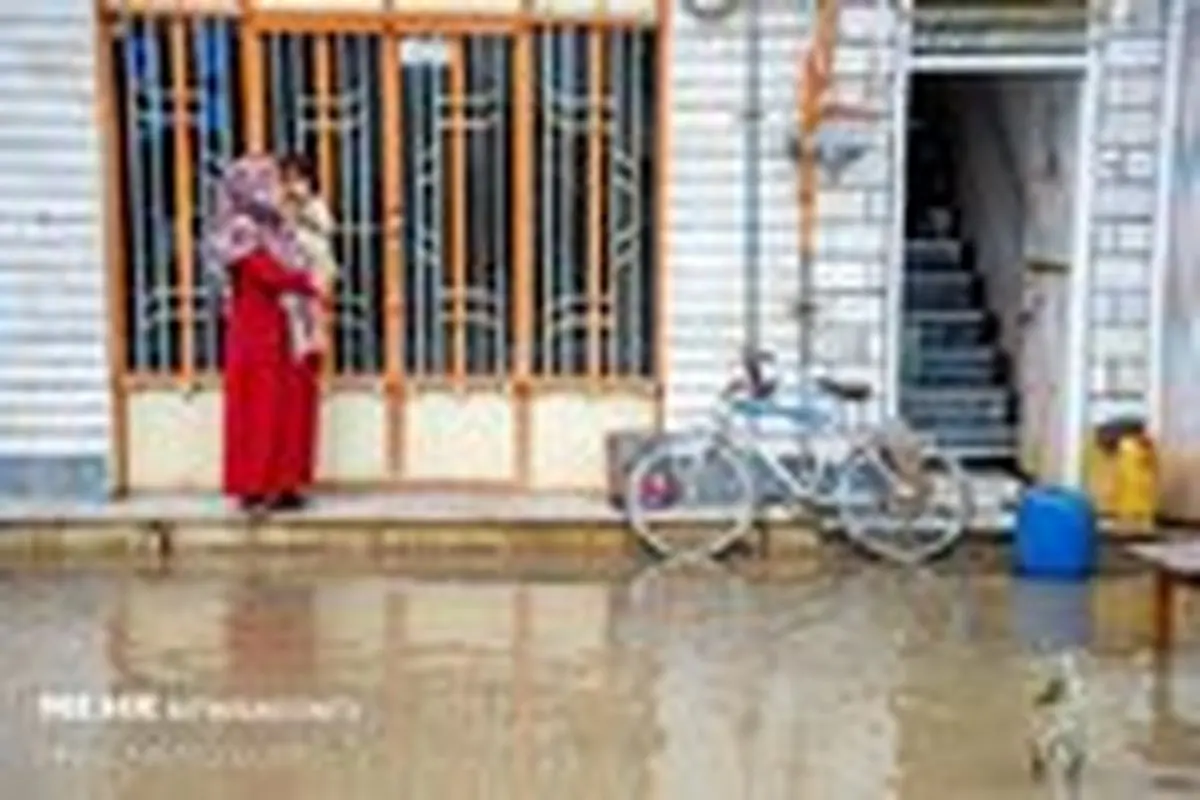 آخرین خبر‌ها از مناطق سیل زده؛شهر الهایی در محاصره سیلاب قرار گرفت/هشدار طغیان ۴ رودخانه در استان کرمانشاه+ فیلم