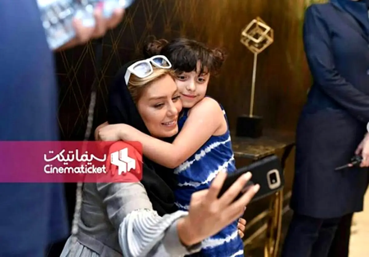 سحر قریشی در اکران فیلم ایکس لارج/عکس