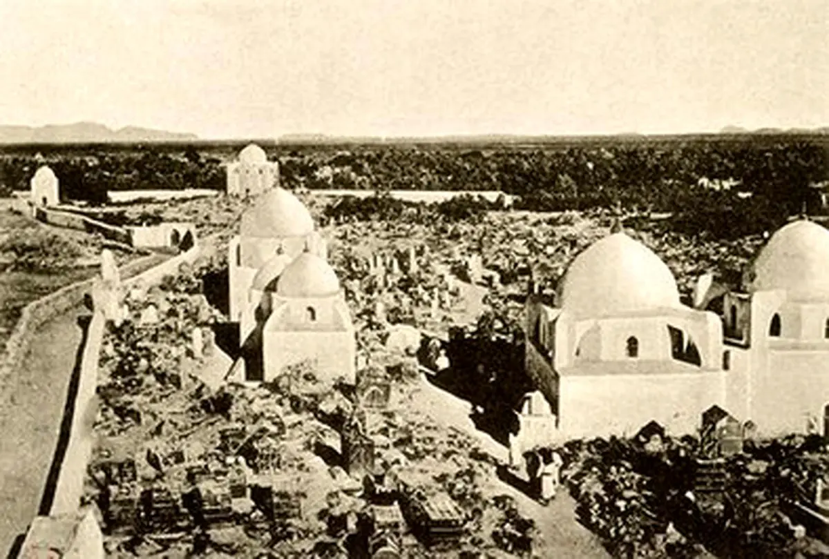 تصاویر کمتر دیده شده از قبرستان بقیع پیش از تخریب