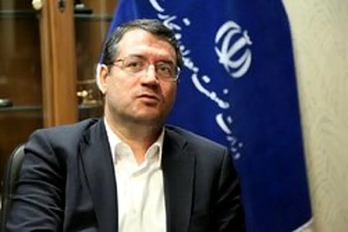وزیر صمت در پی افزایش قیمت بنزین: دلیلی برای افزایش قیمت کالا وجود ندارد/ با متخلفان برخورد می‌کنیم