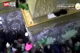 ببینید: تصاویری زیبا از گل آرایی ضریح امام حسین (ع)