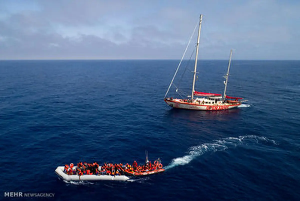 روایت تصویری از نجات پناهجویان از دریا