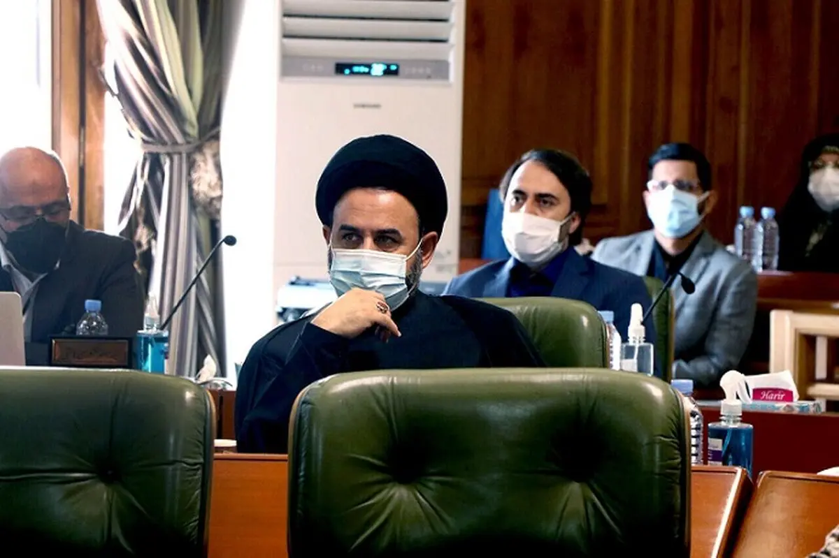 انتقاد تند آقامیری از هجمه‌ها به زاکانی و قالیباف