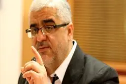 واکنش نایب رئیس فراکسیون مستقلان به طرح عدم کفایت روحانی: گرفتن اداره کشور از رئیس‌جمهور درست نیست/ عده ای مأموریتی از خارج مجلس گرفته اند/مجلس خواستار تغییر تیم اقتصادی دولت است/ وزیر پورشه‌سوار و میلیاردر نمی‌خواهیم/ نباید همه تقصیرها را به گردن روحانی 