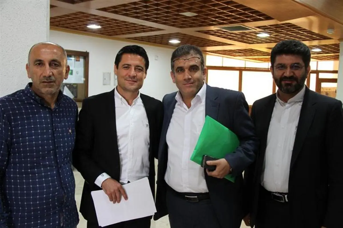 فغانی دکتر می‌شود + عکس