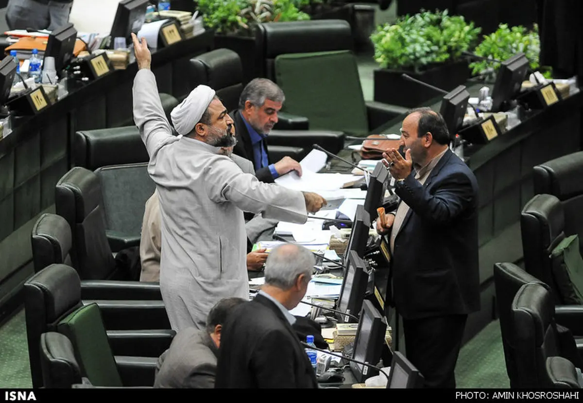 عصبانیت رسایی از تصویب برجام/عکس