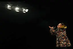 ژست خوانندگی بهنوش بختیاری! +عکس