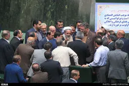 لحظه ی درگیری لفظی حسینیان و وزیر کشور/عکس