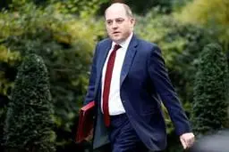 وزیر دفاع انگلیس: برجام هنوز زنده است