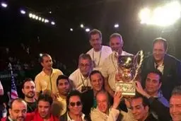 خواننده لس انجلسی درکنارتیم کشتی آزاد ایران +عکس