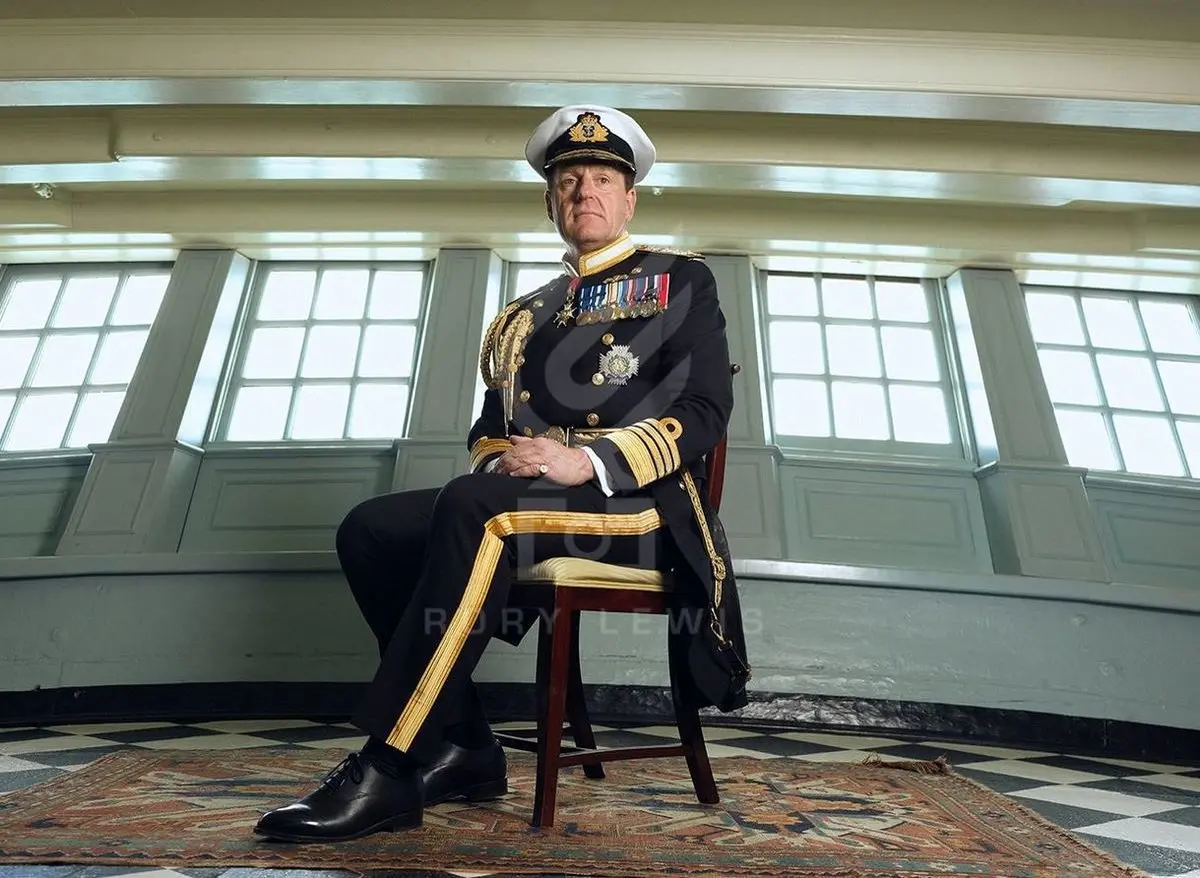 وقتی فرمانده خودش خط قرمز را رد می‌کند | رسوایی جنسی در راس نیروی دریایی!