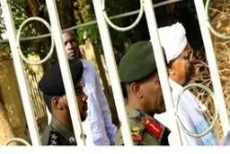 عمر البشیر چهارشنبه محاکمه می‌شود/ اعلام نتایج تحقیقات درباره حمله به تحصن کنندگان