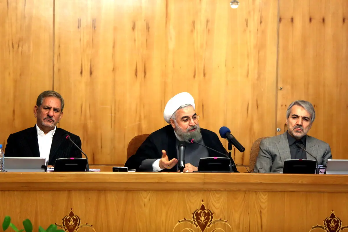 روحانی در آخرین جلسه هیئت دولت یازدهم: برجام قطعا به نفع کشور، منطقه و جهان است/ تجلیل از وزرایی که در دولت دوازدهم نیستند