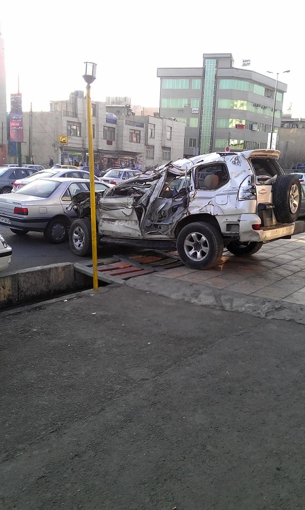 آخر و عاقبت یک پرادو / عکس