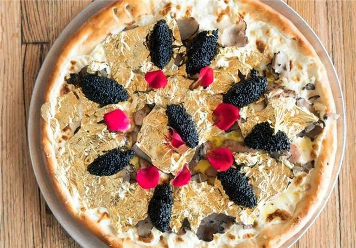 گران‌ترین پیتزای جهان با طعم طلا/عکس