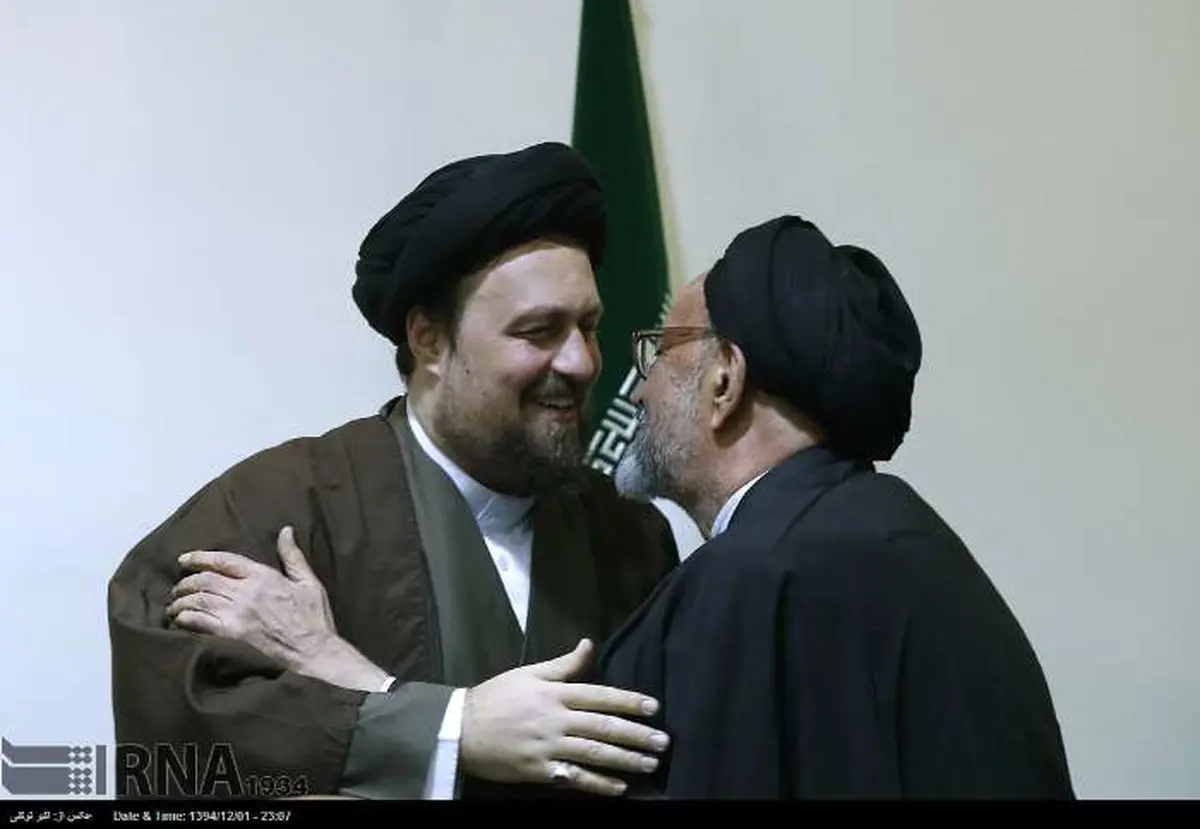 روبوسی سیدحسن خمینی با دعایی/عکس