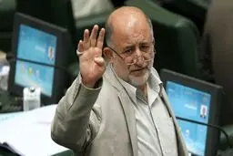 گفتگوی جنجالی نامه نیوز با نماینده حامی مستضعفان/قاضی‌پور: از قدیم وضع مالی ما خوب بود/در تهران، مشهد و ارومیه خانه دارم/باغچه خانوادگی گردو داریم/در زمین کشاورزی‌ام گندم می‌کارم/هرچه این روزنامه نگاران زنجیره ای علیه من بنویسند به نفع من است