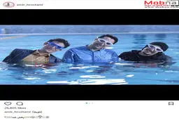 ژست عجیب لیسانسه ها در استخر / عکس