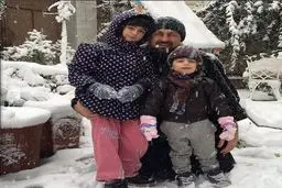 سیدحسن خمینی و فرزندانش در روز برفی/عکس