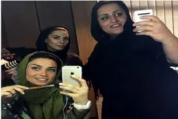 سلفی تینا آخوندتبار در اتاق گریم/ عکس