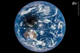 عکس/ سایه ماه بر زمین