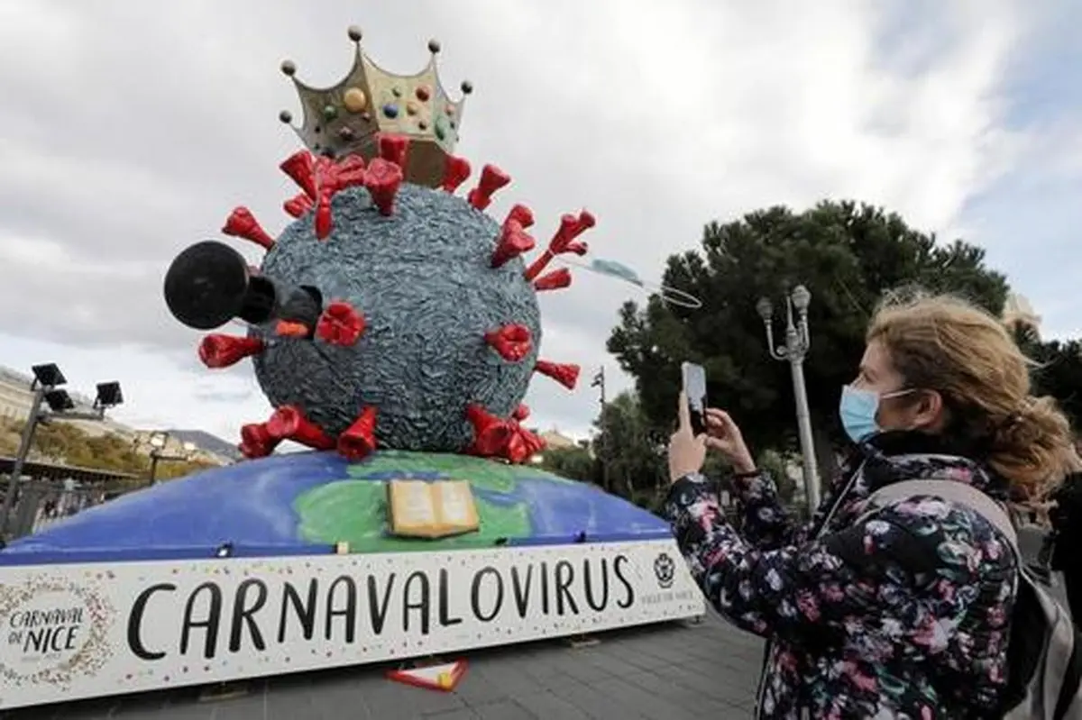 عکسی خاص از ماکت کرونا در کارناوال سالانه شهر نیس فرانسه