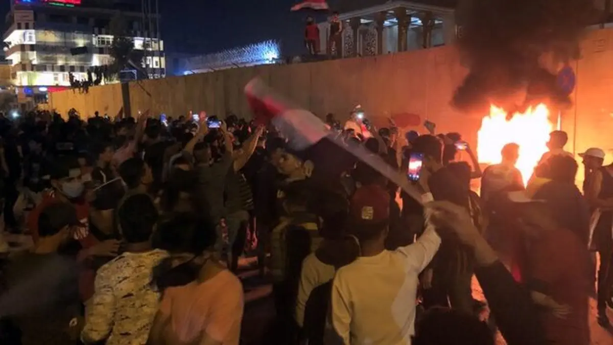 آتش زدن منزل ۳ نماینده پارلمان عراق + عکس و جزئیات