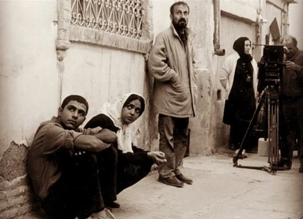 اصغر فرهادی و ترانه علیدوستی در پشت صحنه «شهر زیبا»/ عکس
