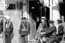 عکس: تصویری قدیمی از یک کلانتری در تهران