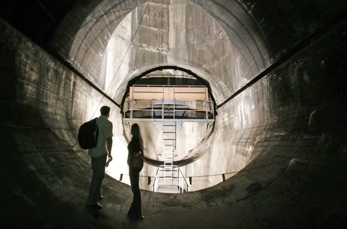 سوئیس بهشت امن یا آماده جنگ اتمی؟ | راز پناهگاه‌های بی‌شمار زیرزمینی چیست؟