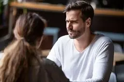 چند راه‌حل معجزه‌آسا برای برخورد با شوهر بی احساس و بی ذوق