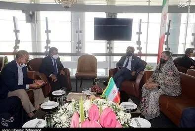 تحلیف رئیسی