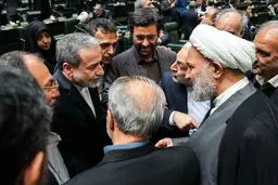 تصاویر سرلشکر موسوی و عراقچی در نشست غیرعلنی مجلس 