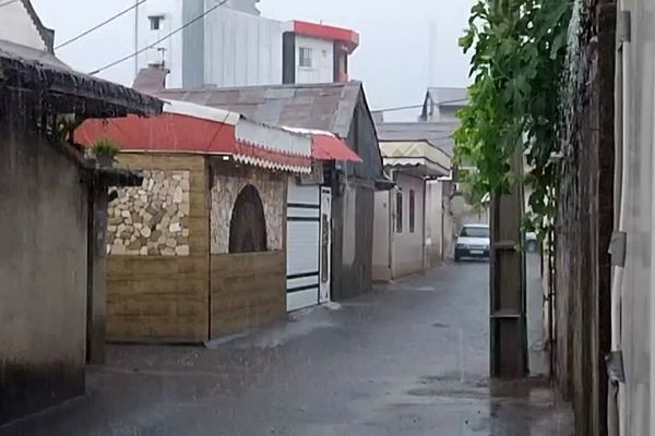 ببینید باران سیل آسا در رشت و اطراف