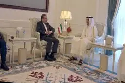 دیدار و گفت‌وگو عراقچی با همتای قطری