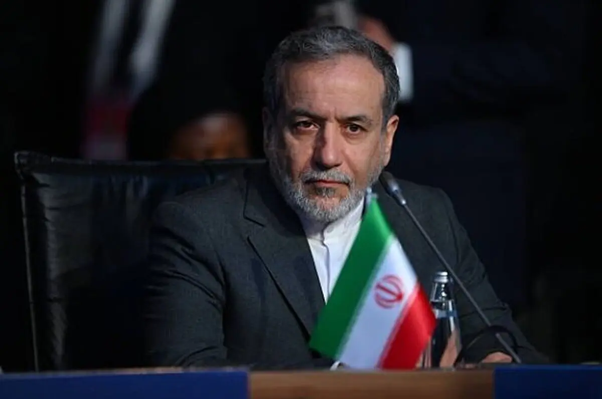 عکس خاص عراقچی در چین