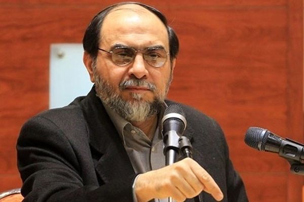 پور ازغدی: برخی (روحانی ها) می‌خواهند نان دین را بخورند اما چوب دین را نه