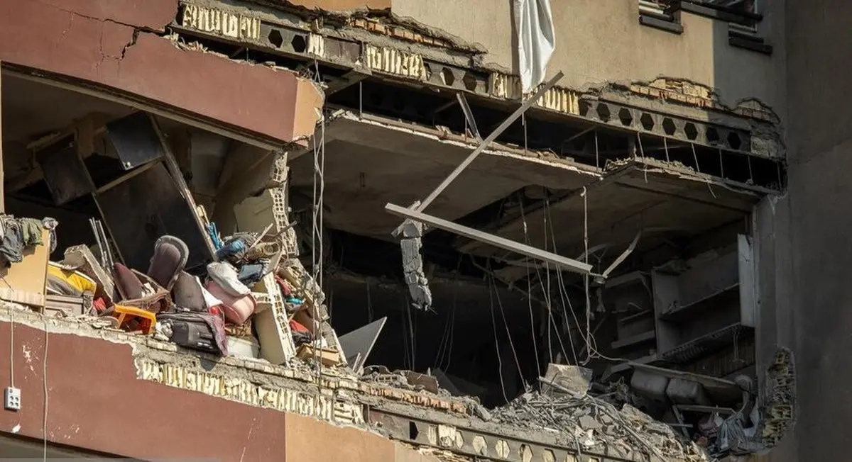 آپارتمان تخریب شده در انفجار مهیب بندرعباس + فیلم