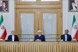 برگزاری جلسه شورای عالی روابط خارجی با حضور عراقچی و عارف