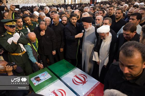 تصاویر مسئولان لشکری و کشوری در مراسم تدفین شهید سپهبد حسین سلامی 