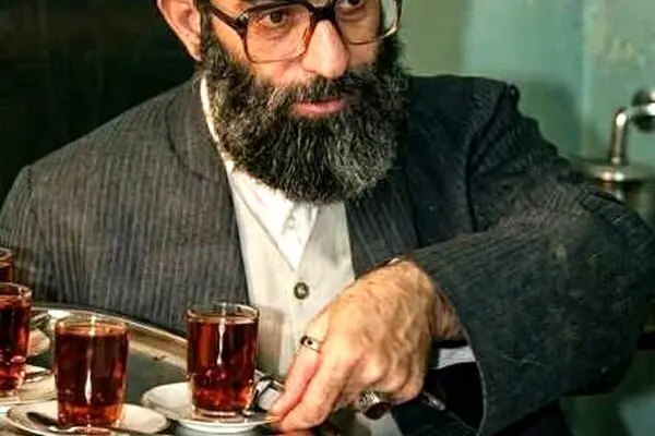 داخل منزل ساده و بی آلایش رهبر شهید را ببینید