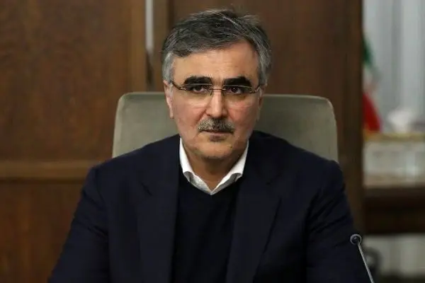 ماندن فرزین ؛ خطای بزرگ پزشکیان