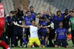 سید حسین و استقلال، فعلا روی دو خط موازی