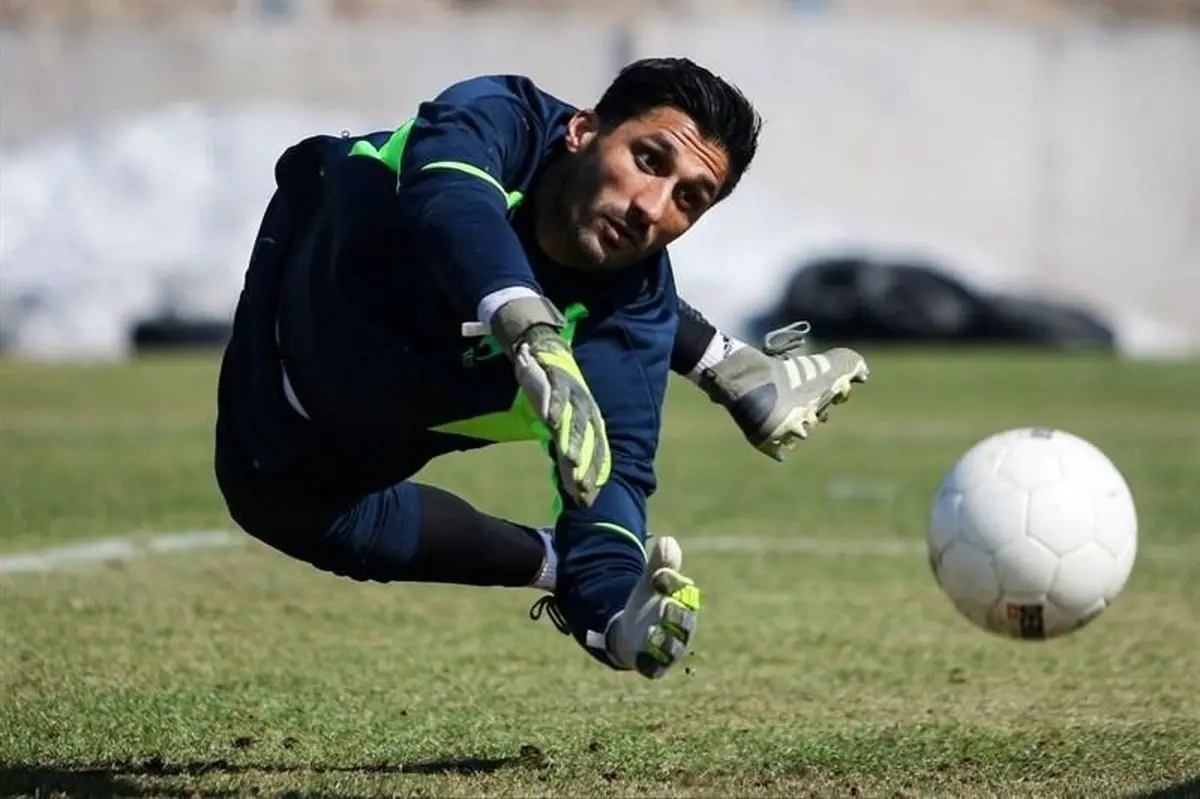 مظاهری جریمه شد و به تمرین استقلال برگشت

