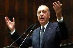 قطع سخنرانی اردوغان توسط یک معترض